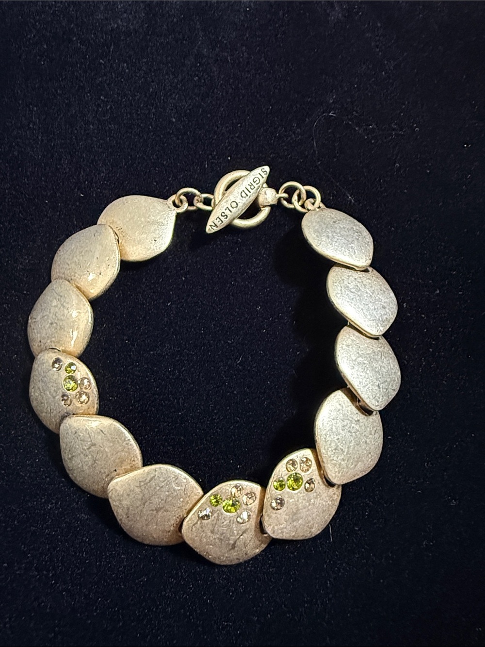 Vintage Sigrid Olsen Matte Gold Leaf Link Bracelet Green Rhinestone Crystal